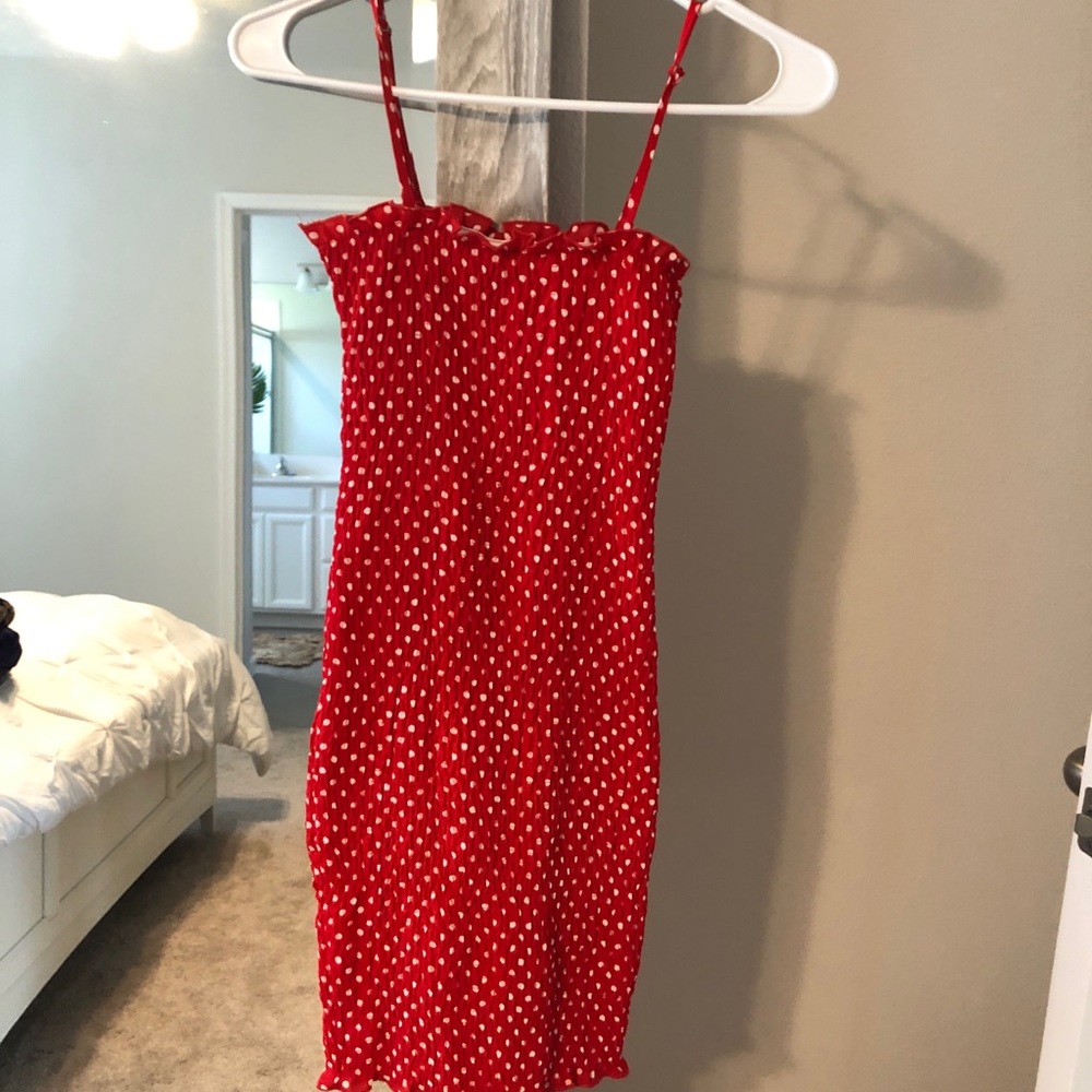 Fitted polka dot dress